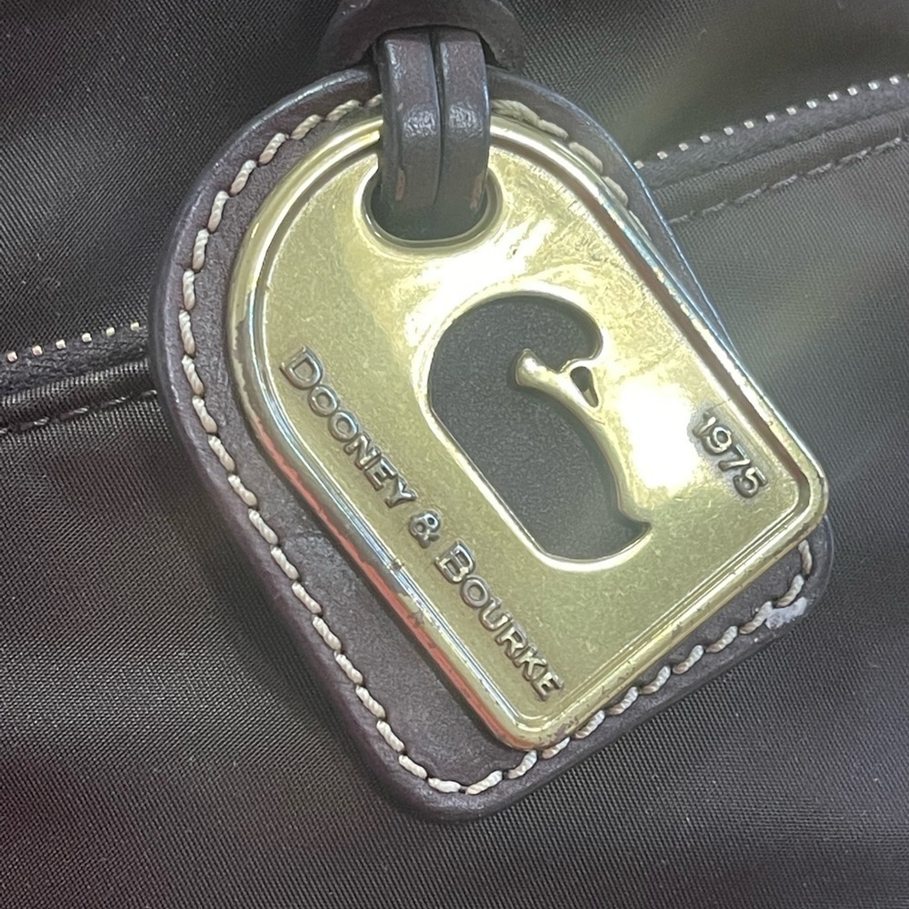 Dooney & Bourke dillen nylon hobo - Picture 4 of 9